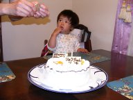 2歳誕生日（（はいはい）