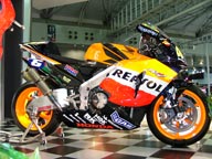 Honda RC211V (03)